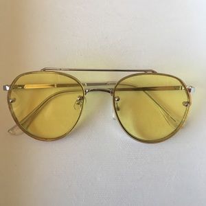 yellow lens sunglasses